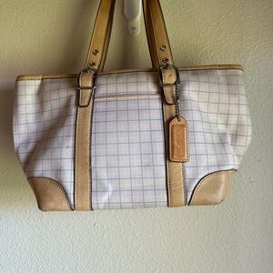 Coach Pink Hampton small purse